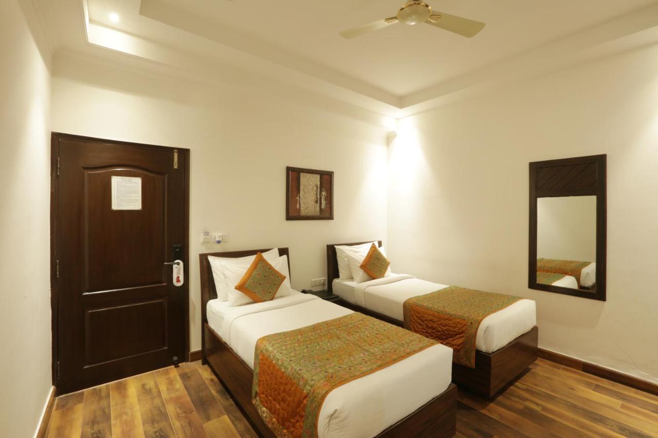 Airport Hotel Le Seasons New Delhi Eksteriør bilde