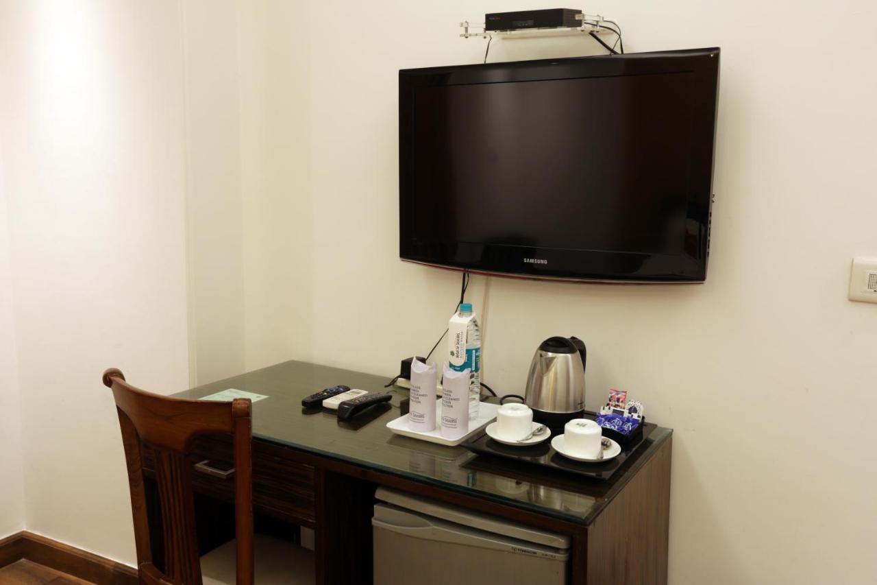 Airport Hotel Le Seasons New Delhi Eksteriør bilde